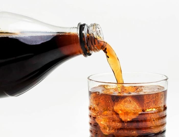 ۶ دلیل علمی برای ترک نوشابه
